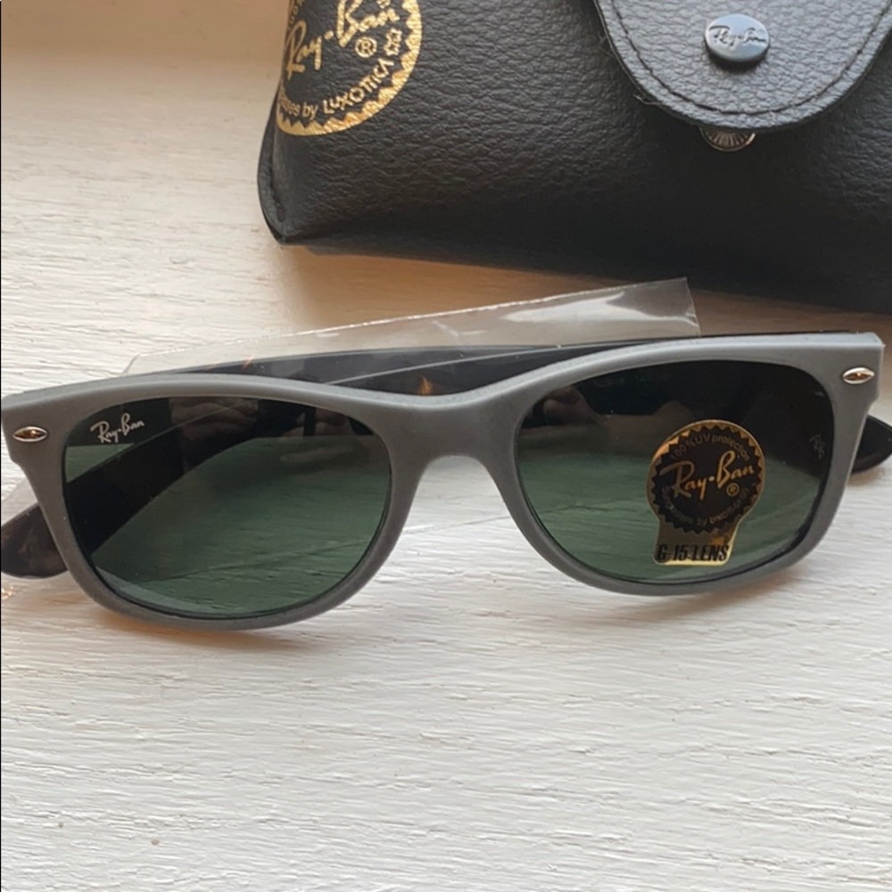 Ray-Ban New Wayfarer Sunglasses